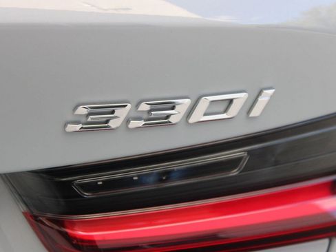 Used 2026 BMW 330i Sedan w/ M Sport Package image 22