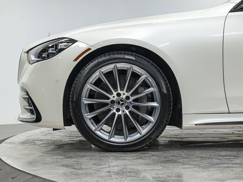 Used 2022 Mercedes-Benz S 500 4MATIC image 3