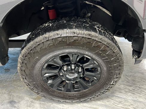 Used 2022 Ford F350 Lariat w/ Tremor Off-Road Package image 11