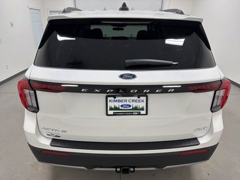 New 2026 Ford Explorer Active w/ Active Comfort Package image 5