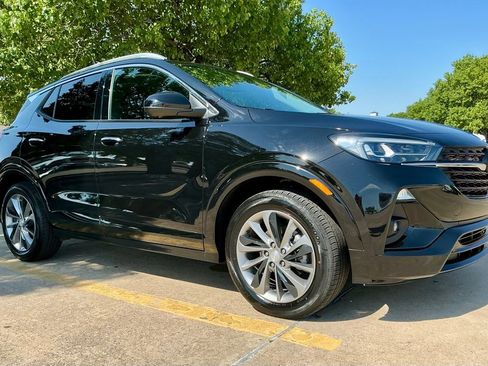 Used 2023 Buick Encore GX Essence w/ Advanced Technology Package FWD image 6