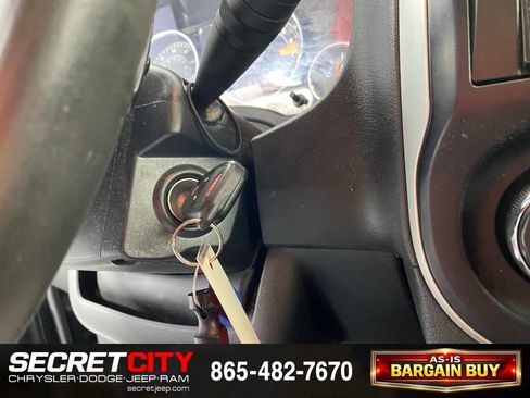 Used 2015 Jeep Compass Latitude w/ Sun/Sound Group AWD/4WD image 15