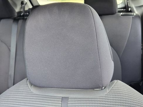 Used 2023 Toyota Highlander L FWD image 21