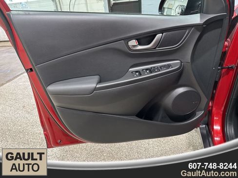 Used 2021 Hyundai Kona Ultimate w/ Cargo Package AWD/4WD image 12