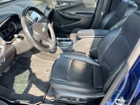 Used 2019 Chevrolet Malibu LT w/ Leather Package FWD image 7