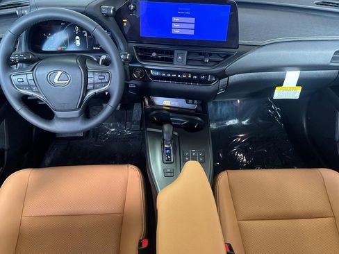 New 2026 Lexus UX 300h FWD image 15