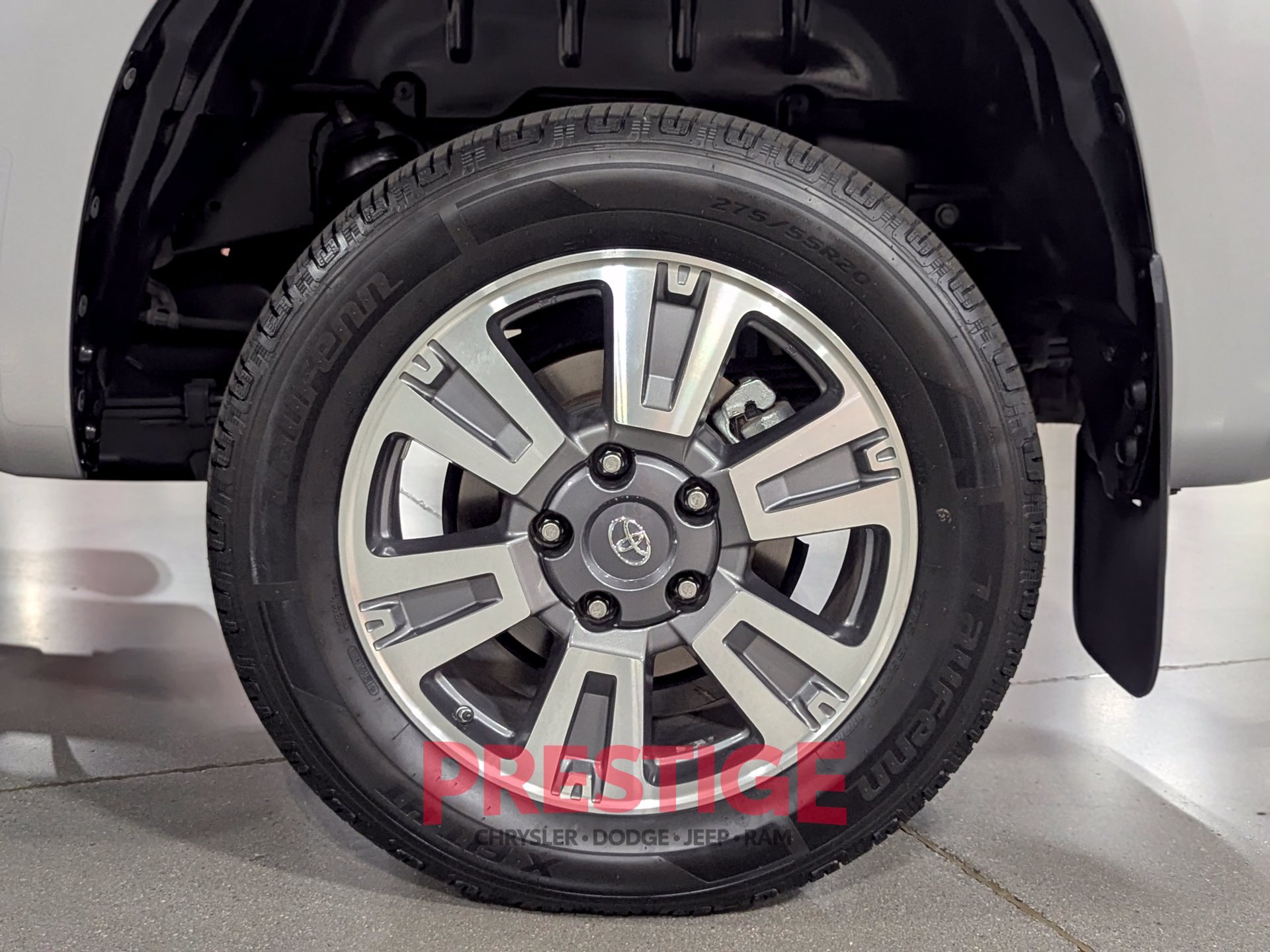 Used 2018 Toyota Tundra Platinum AWD/4WD image 13
