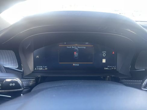 Used 2023 Lincoln Corsair Standard image 11