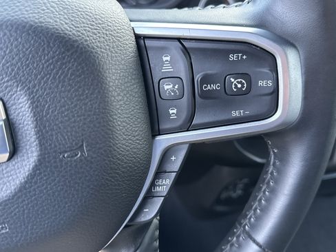 Used 2024 RAM 2500 Big Horn w/ Safety Group image 28