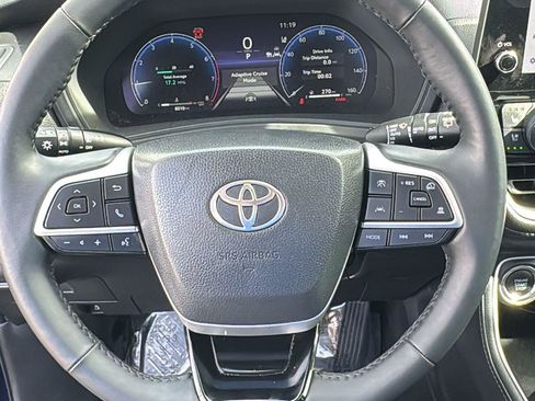 Used 2025 Toyota Grand Highlander FWD image 15