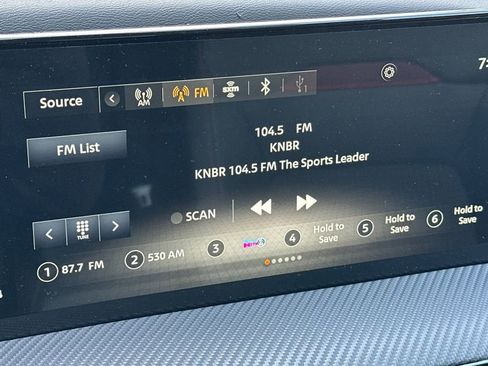 New 2025 Nissan Kicks SR w/ Illumination Package FWD image 15