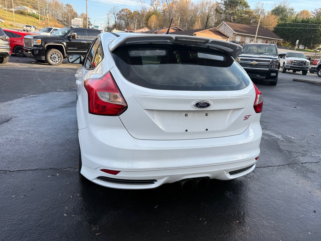 Used 2014 Ford Focus ST FWD image 9