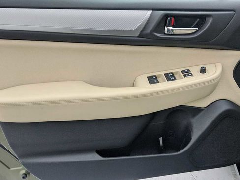 Used 2019 Subaru Outback 2.5i Premium image 14