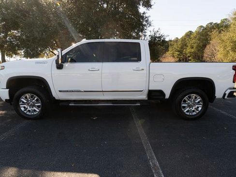 Used 2024 Chevrolet Silverado 2500 High Country w/ Max Trailering Package image 6