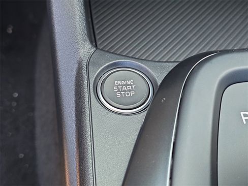 New 2025 Kia K4 LXS image 29