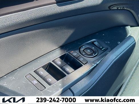 New 2026 Kia Sportage SX FWD image 21