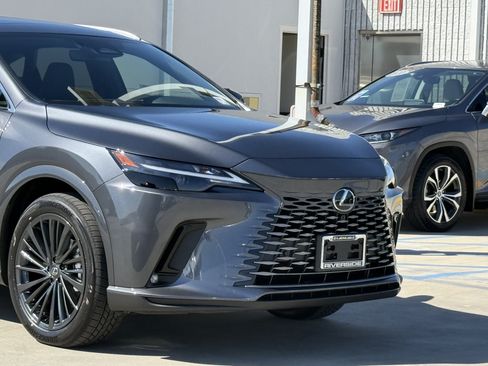 New 2026 Lexus RX 450h AWD image 3