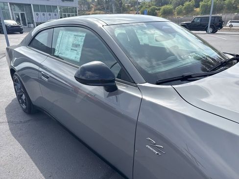 New 2025 Dodge Charger Daytona R/T w/ Sun & Sound Package image 5