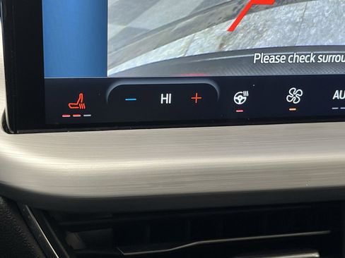 Certified 2024 Ford Escape Platinum image 23