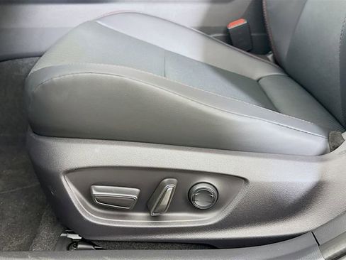 New 2026 Toyota Prius Plug-In Hybrid FWD image 19