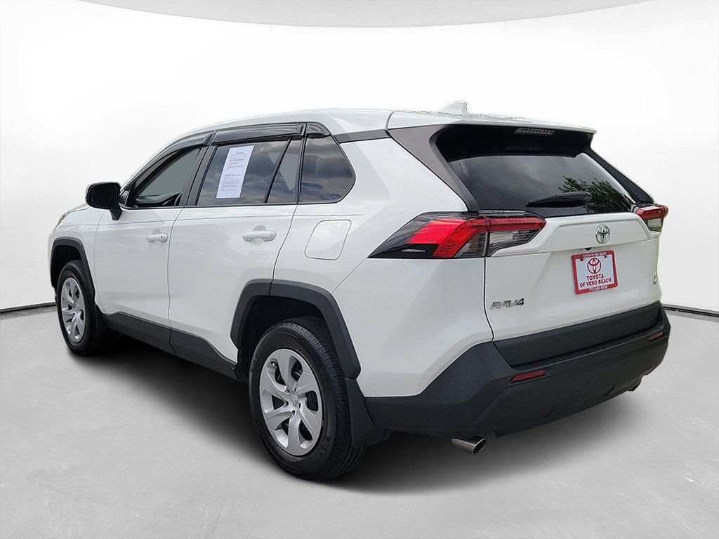 Certified 2024 Toyota RAV4 LE AWD/4WD image 6