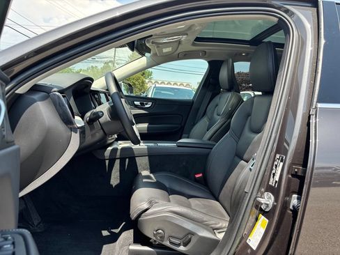 Used 2022 Volvo XC60 B6 Inscription w/ Advanced Package AWD/4WD image 18