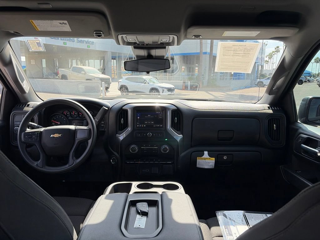 Used 2026 Chevrolet Silverado 1500 Custom w/ Turbomax Blackout Package RWD image 10