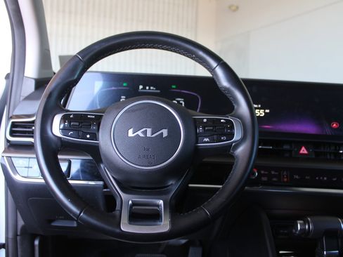 Used 2023 Kia Sportage EX image 14