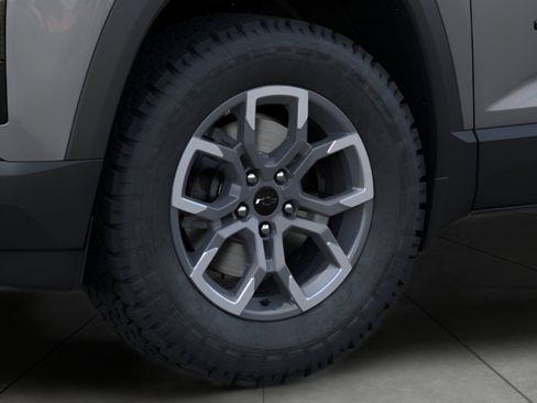 New 2026 Chevrolet Equinox ACTIV w/ Convenience Package III AWD/4WD image 9
