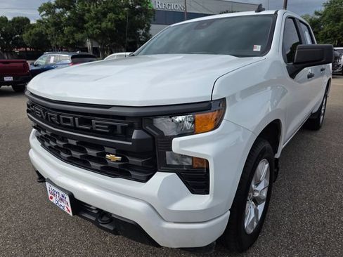 Used 2023 Chevrolet Silverado 1500 Custom RWD image 4