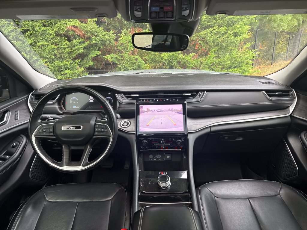 Used 2021 Jeep Grand Cherokee L Limited RWD image 17