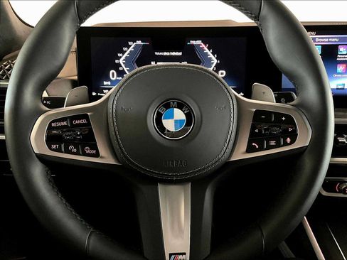 Used 2025 BMW X7 xDrive40i w/ M Sport Package AWD/4WD image 18