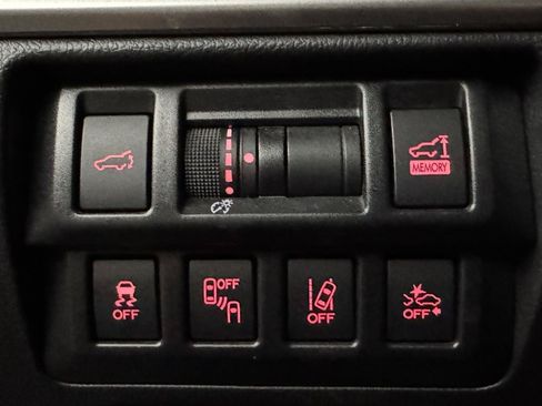 Used 2018 Subaru Outback 2.5i Premium AWD/4WD image 22