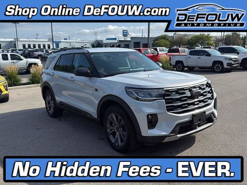 Used 2026 Ford Explorer Active w/ Active Comfort Package AWD/4WD image 1