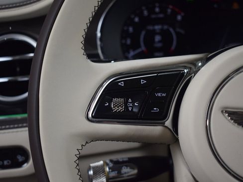 New 2026 Bentley Flying Spur Plug-In Hybrid AWD/4WD image 28
