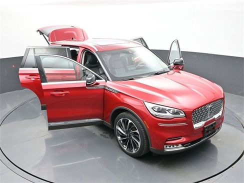 Used 2021 Lincoln Aviator Reserve w/ Equipment Group 202A image 30