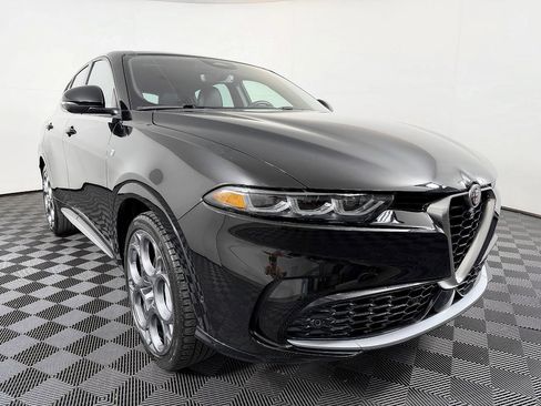 Used 2024 Alfa Romeo Tonale Ti AWD/4WD image 5