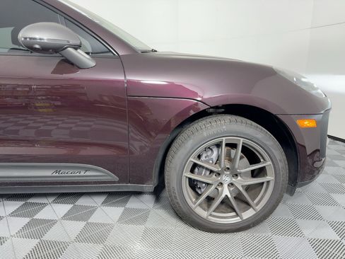 Certified 2025 Porsche Macan Turbo image 12