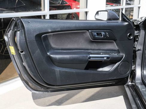 Used 2020 Ford Mustang GT RWD image 26