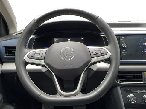 Used 2022 Volkswagen Taos SE FWD image 35