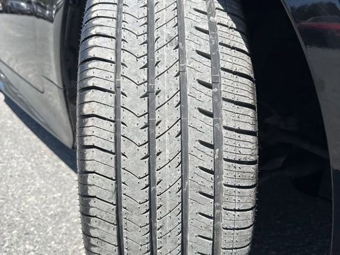 Used 2015 Lexus RC 350 w/ Luxury Package RWD image 32