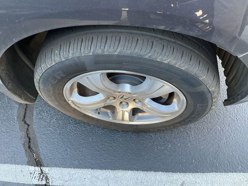 Used 2014 Honda Pilot EX image 2