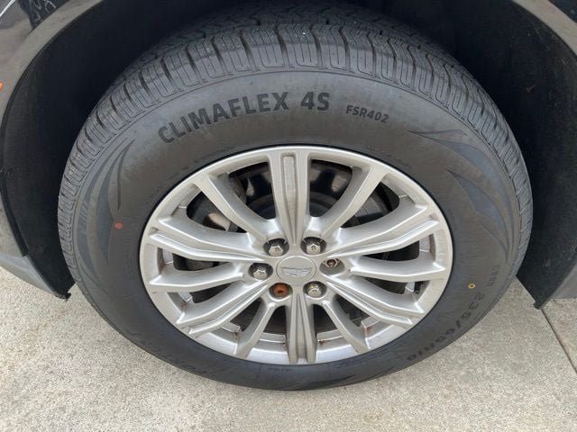 Used 2017 Cadillac XT5 FWD image 9