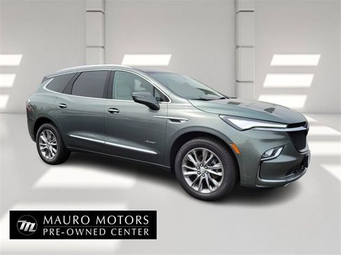 Used 2023 Buick Enclave Avenir w/ Trailering Package, 5000 lbs. image 1