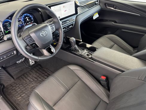 Used 2026 Toyota Camry XSE w/ Premium Plus Package FWD image 9