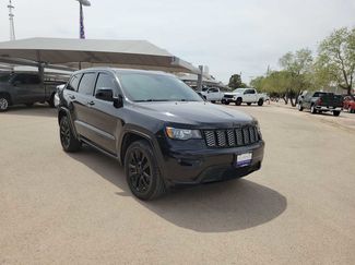 Used 2019 Jeep Grand Cherokee Altitude video 2