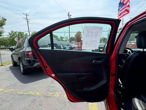 Used 2020 Chevrolet Sonic Premier image 13