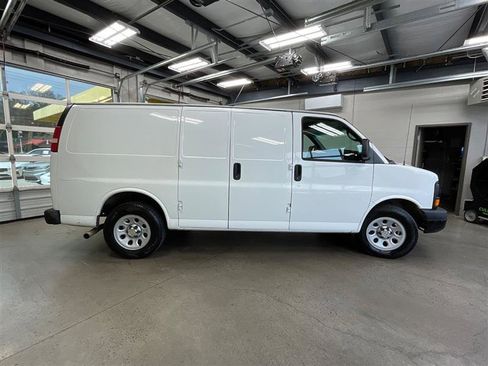 Used 2014 Chevrolet Express 1500 image 6
