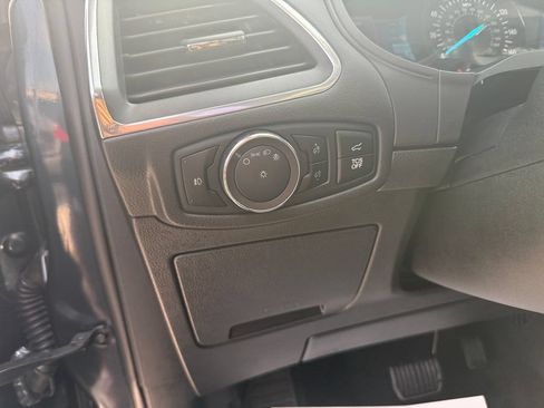 Used 2024 Ford Edge Titanium AWD/4WD image 18