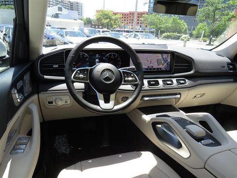Certified 2021 Mercedes-Benz GLS 450 4MATIC image 10